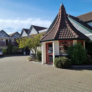 Amross Court Motel